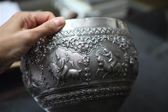 A 19th century Southern Indian silver bowl, signed O. Abboy Puther, Certificated Gold & Silversmith, Chingleput, 17.5 oz.